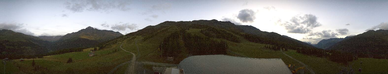 Santa Caterina Valfurva Plaghera snow cam captured at 17 September 2026 at 7:40 pm GMT+2