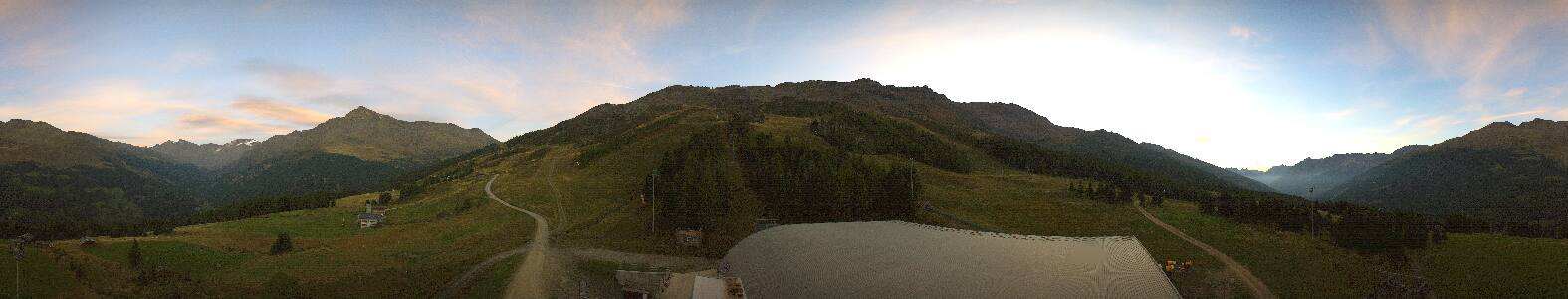 Santa Caterina Valfurva Plaghera snow cam captured at 23 September 2026 at 7:28 pm GMT+2