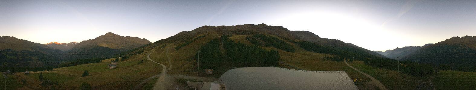 Santa Caterina Valfurva Plaghera snow cam captured at 25 September 2026 at 7:21 pm GMT+2