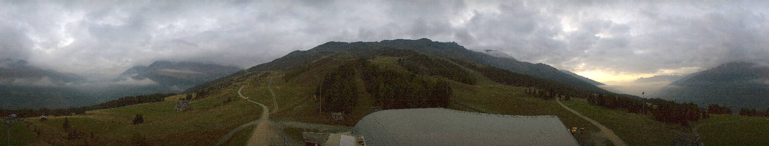 Santa Caterina Valfurva Plaghera snow cam captured at 30 September 2026 at 7:07 pm GMT+2