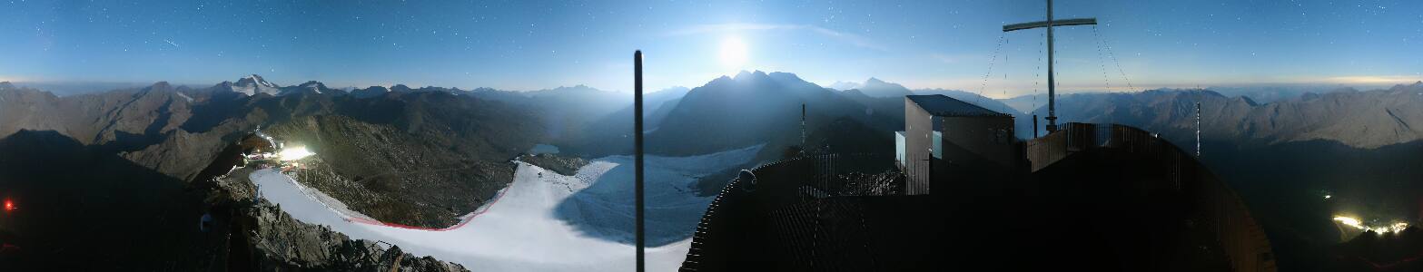 Schnals Grawand snow cam captured at 2 October 2026 at 11:47 pm GMT+2