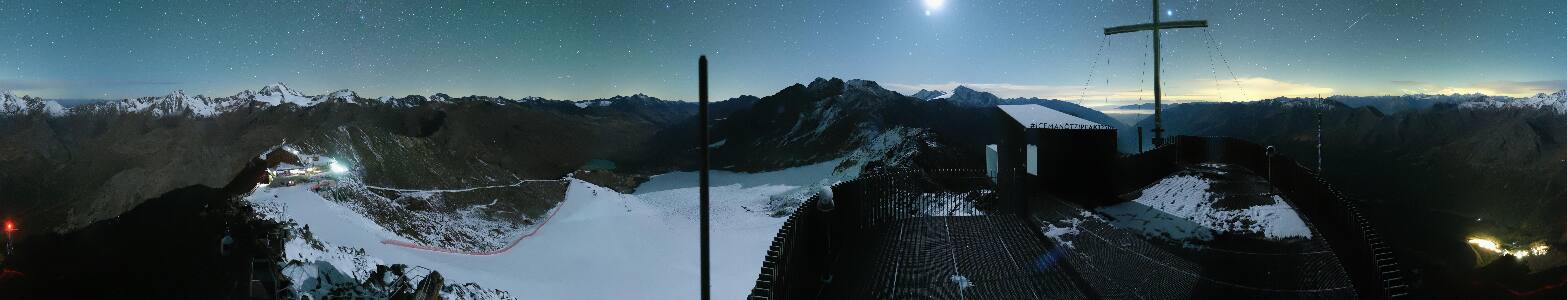 Schnals Grawand snow cam captured at 6 October 2026 at 4:46 am GMT+2