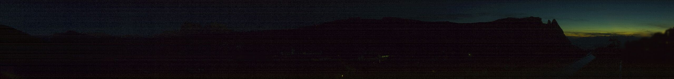 Seiser Alm Compatsch snow cam captured at 4 October 2026 at 7:29 pm GMT+2