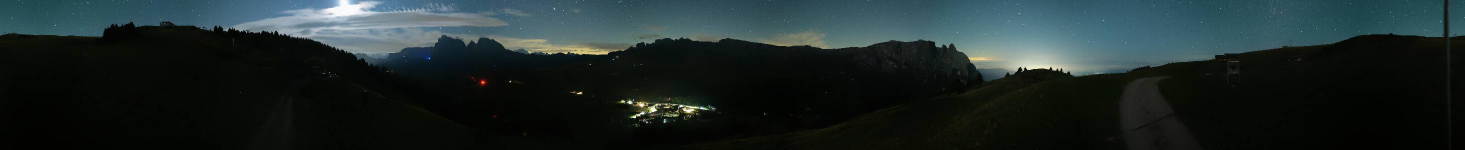 Seiseralm Puflatsch snow cam captured at 6 October 2026 at 4:00 am GMT+2