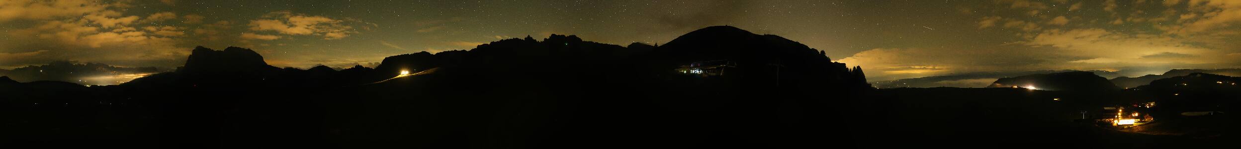 Seiseralm Punta d’oro snow cam captured at 18 September 2026 at 11:55 pm GMT+2
