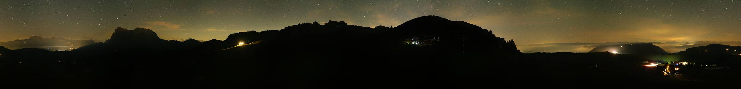 Seiseralm Punta d’oro snow cam captured at 19 September 2026 at 11:49 pm GMT+2