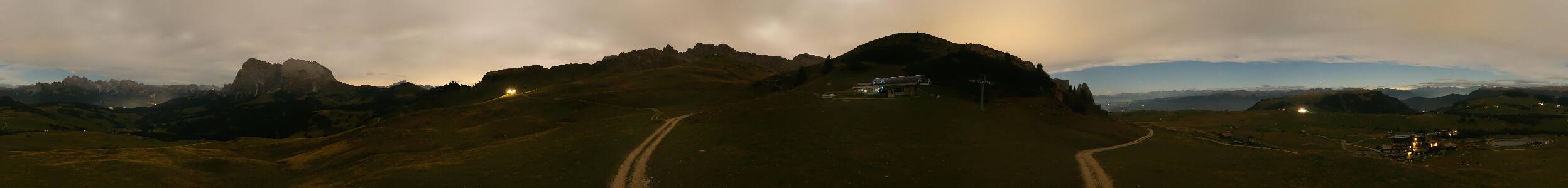 Seiseralm Punta d’oro snow cam captured at 23 September 2026 at 11:53 pm GMT+2