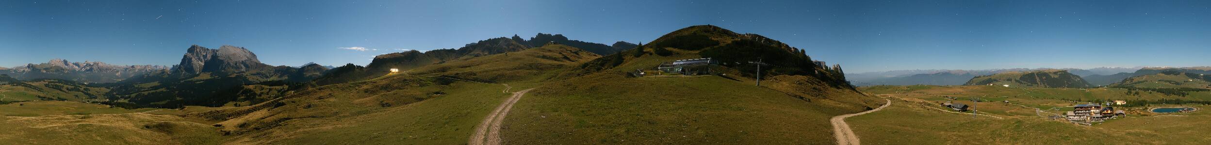 Seiseralm Punta d’oro snow cam captured at 25 September 2026 at 11:56 pm GMT+2