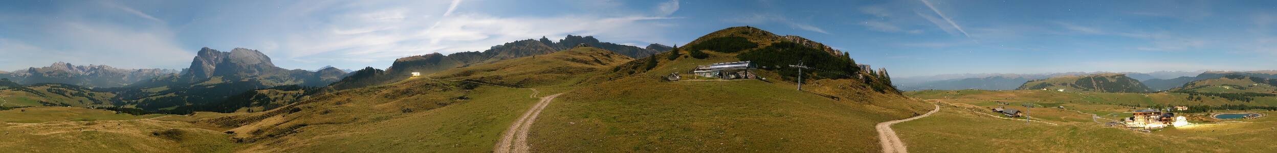 Seiseralm Punta d’oro snow cam captured at 26 September 2026 at 11:59 pm GMT+2