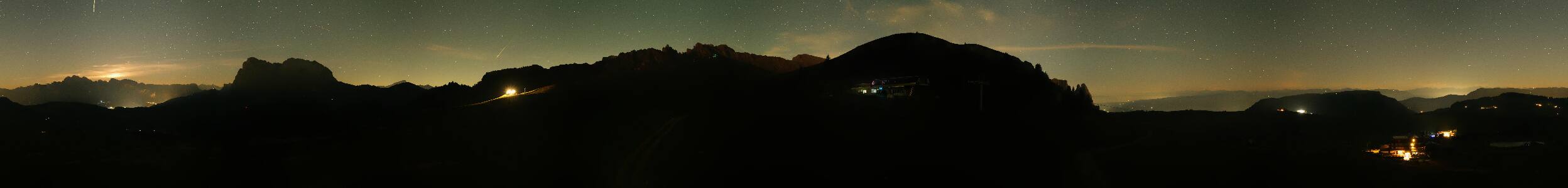 Seiseralm Punta d’oro snow cam captured at 3 October 2026 at 11:55 pm GMT+2