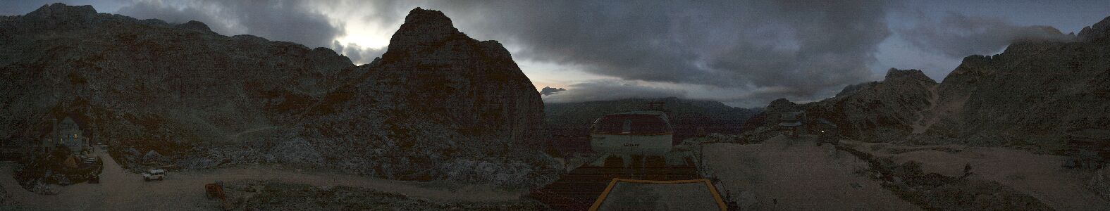 Sella Nevea Rifugio Celso Gilberti snow cam captured at 19 September 2026 at 7:30 pm GMT+2