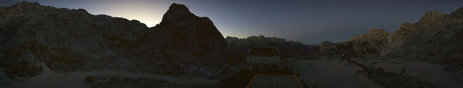 Sella Nevea Rifugio Celso Gilberti snow cam captured at 22 September 2026 at 7:28 pm GMT+2