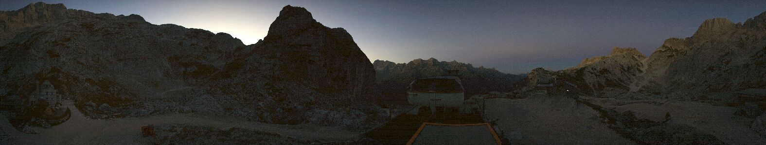 Sella Nevea Rifugio Celso Gilberti snow cam captured at 26 September 2026 at 7:24 pm GMT+2