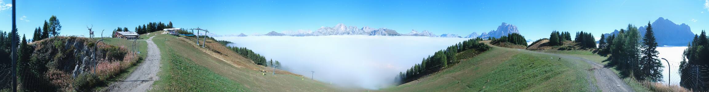 Selva di Cadore Pescul snow cam captured at 25 September 2026 at 11:56 pm GMT+2
