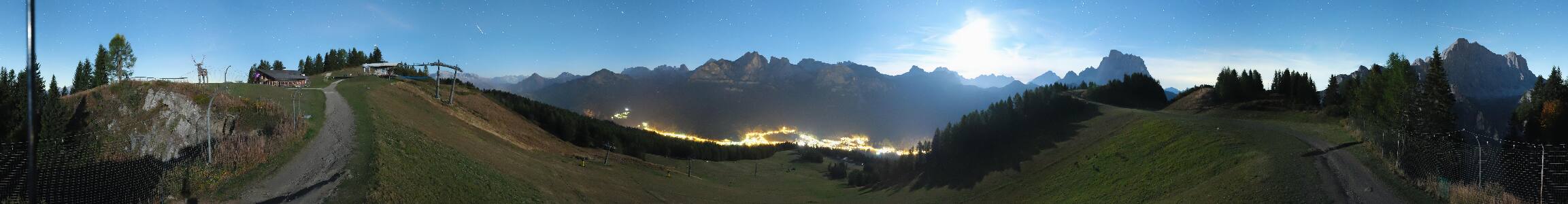 Selva di Cadore Pescul snow cam captured at 2 October 2026 at 11:47 pm GMT+2