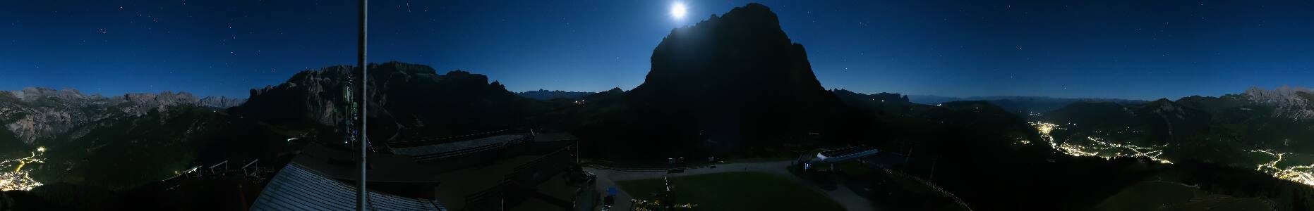 Val Gardena Ciampinoi snow cam captured at 22 September 2026 at 11:50 pm GMT+2