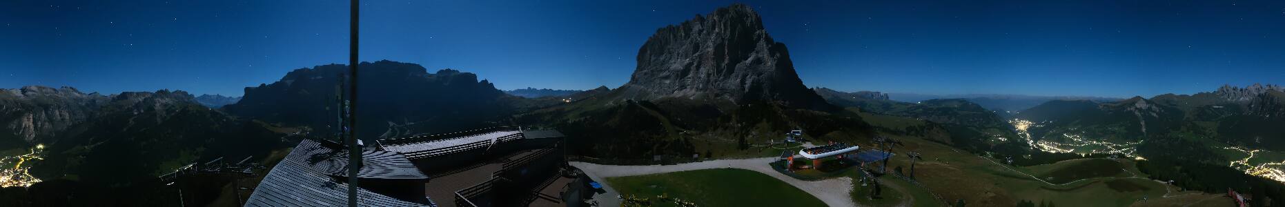 Val Gardena Ciampinoi snow cam captured at 27 September 2026 at 11:49 pm GMT+2