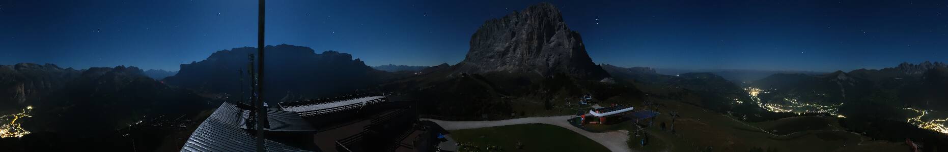 Val Gardena Ciampinoi snow cam captured at 28 September 2026 at 11:52 pm GMT+2