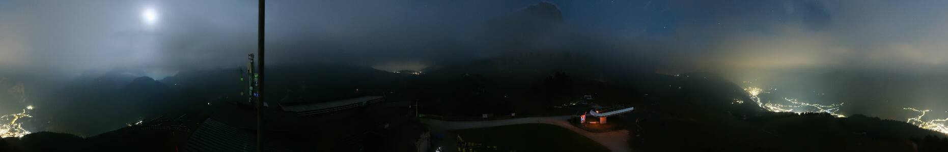 Val Gardena Ciampinoi snow cam captured at 1 October 2026 at 11:58 pm GMT+2