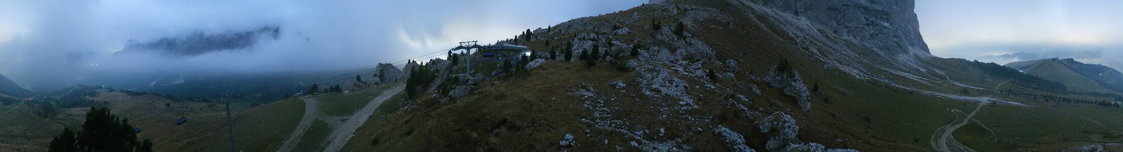 Val Gardena Citta dei Sassi snow cam captured at 30 September 2026 at 11:45 pm GMT+2