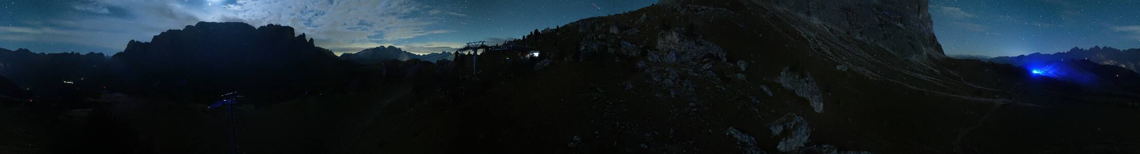Val Gardena Citta dei Sassi snow cam captured at 6 October 2026 at 4:41 am GMT+2