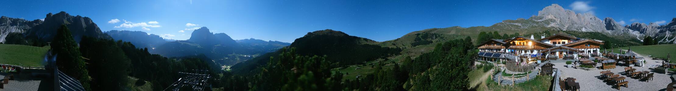 Val Gardena Col Raiser snow cam captured at 24 September 2026 at 11:47 pm GMT+2