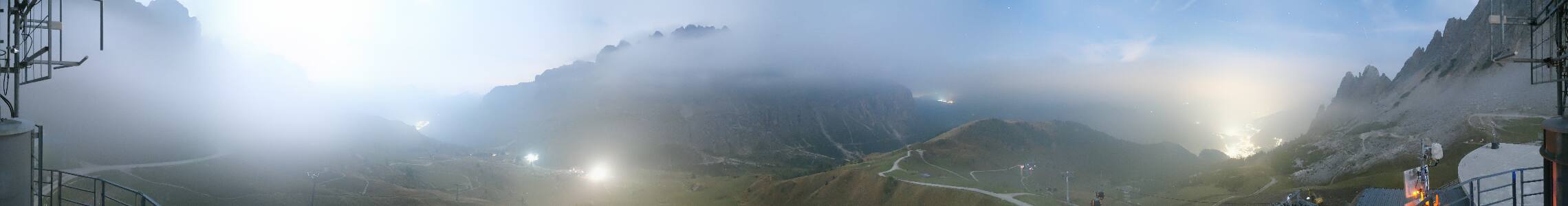 Val Gardena Dantercepies snow cam captured at 1 October 2026 at 11:58 pm GMT+2