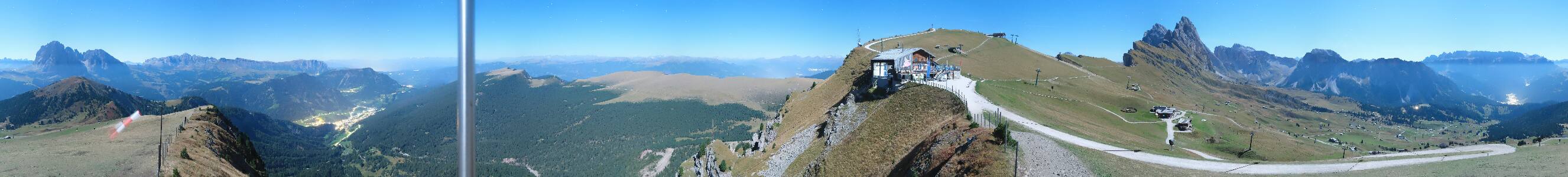 Val Gardena Seceda snow cam captured at 27 September 2026 at 11:49 pm GMT+2