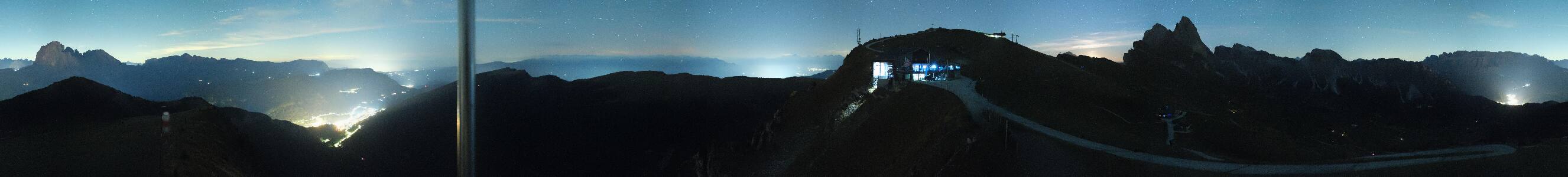 Val Gardena Seceda snow cam captured at 3 October 2026 at 11:56 pm GMT+2
