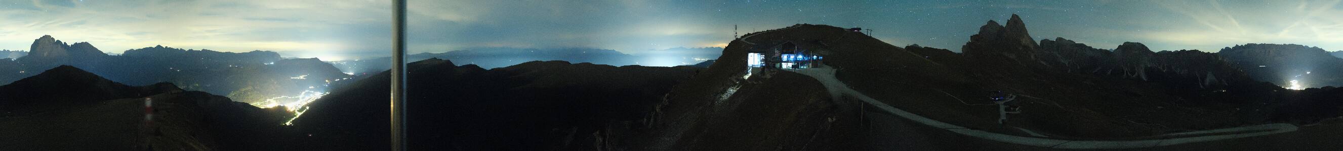 Val Gardena Seceda snow cam captured at 4 October 2026 at 11:51 pm GMT+2