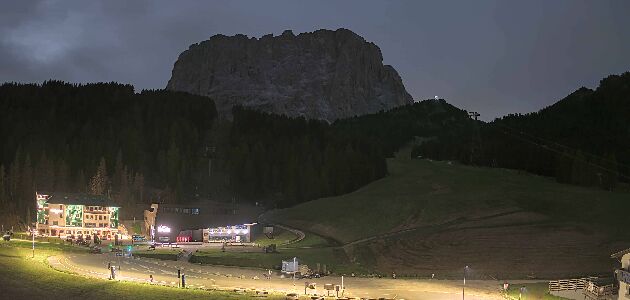 Val Gardena Plan de Gralba Val Gardena Plan de Gralba snow cam captured at 23 September 2026 at 11:51 pm GMT+2