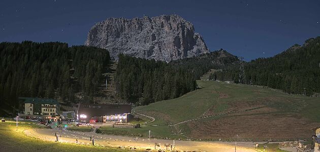 Val Gardena Plan de Gralba Val Gardena Plan de Gralba snow cam captured at 27 September 2026 at 11:49 pm GMT+2