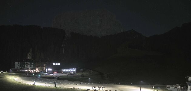 Val Gardena Plan de Gralba Val Gardena Plan de Gralba snow cam captured at 2 October 2026 at 11:46 pm GMT+2