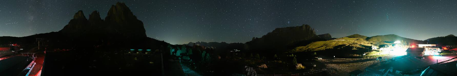 Val Gardena Sasso Levante Sasso Levante - Passo Sella (2.240 m), Val Gardena - Dolomites snow cam captured at 11 September 2026 at 11:57 pm GMT+2