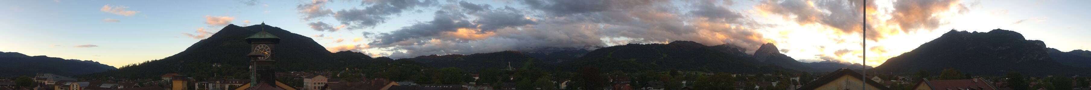 Garmisch-Partenkirchen Rathaus snow cam captured at 14 September 2026 at 7:30 pm GMT+2