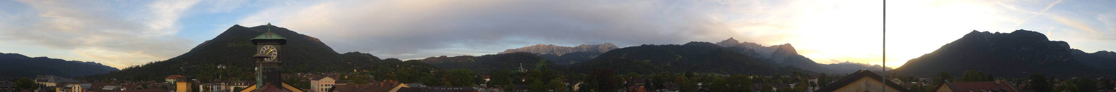 Garmisch-Partenkirchen Rathaus snow cam captured at 19 September 2026 at 7:21 pm GMT+2
