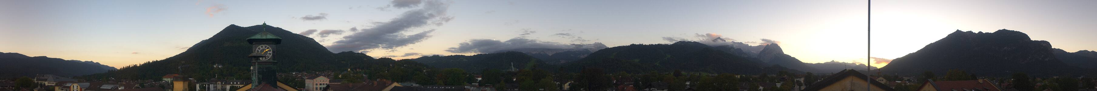 Garmisch-Partenkirchen Rathaus snow cam captured at 22 September 2026 at 7:20 pm GMT+2