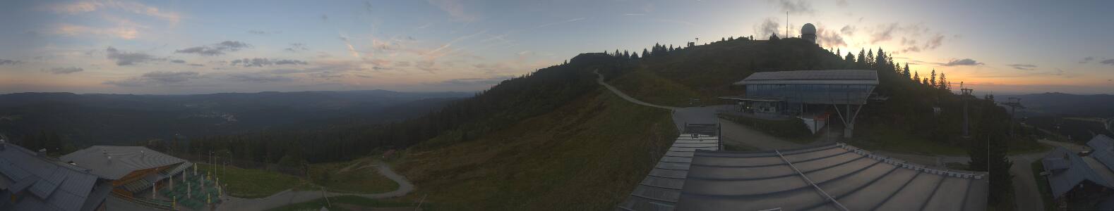 Großer Arber Bergstation snow cam captured at 17 September 2026 at 7:25 pm GMT+2