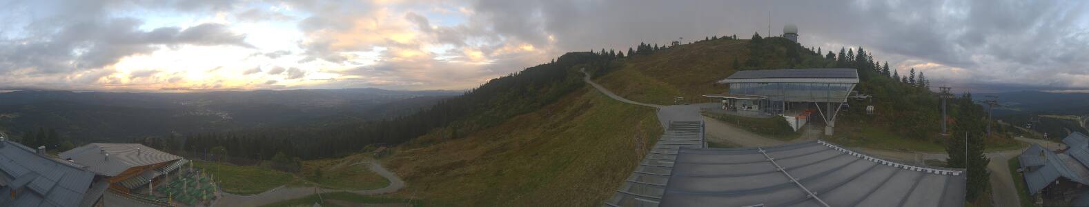 Großer Arber Bergstation snow cam captured at 24 September 2026 at 6:43 pm GMT+2