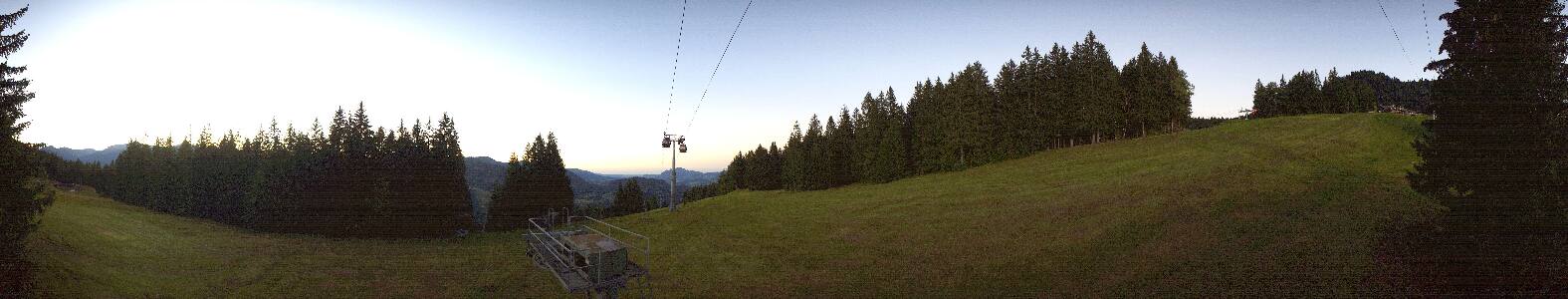 Oberstdorf Ochsenhöfle Berg snow cam captured at 14 September 2026 at 7:55 pm GMT+2