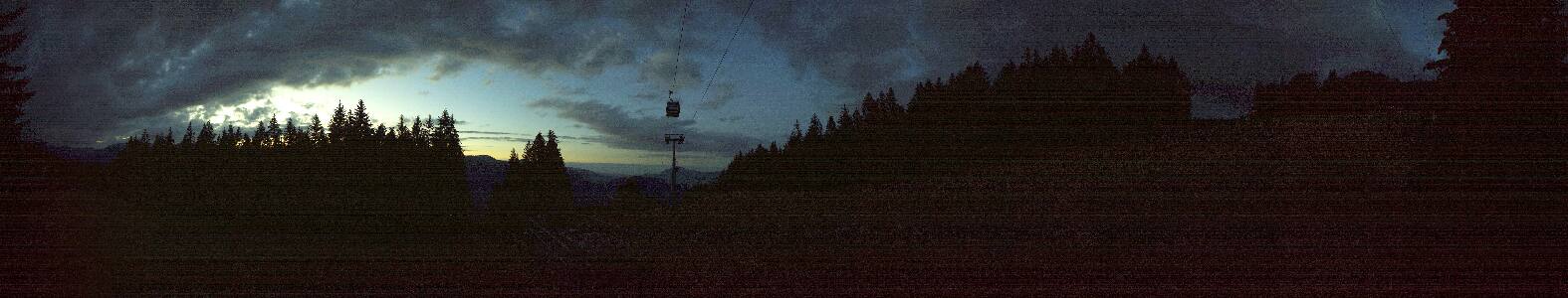 Oberstdorf Ochsenhöfle Berg snow cam captured at 18 September 2026 at 7:51 pm GMT+2