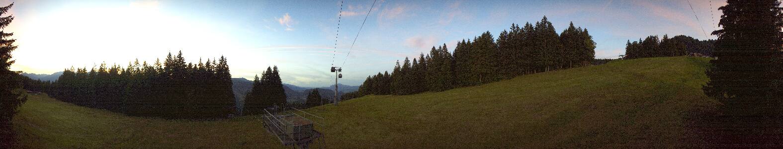 Oberstdorf Ochsenhöfle Berg snow cam captured at 19 September 2026 at 7:45 pm GMT+2