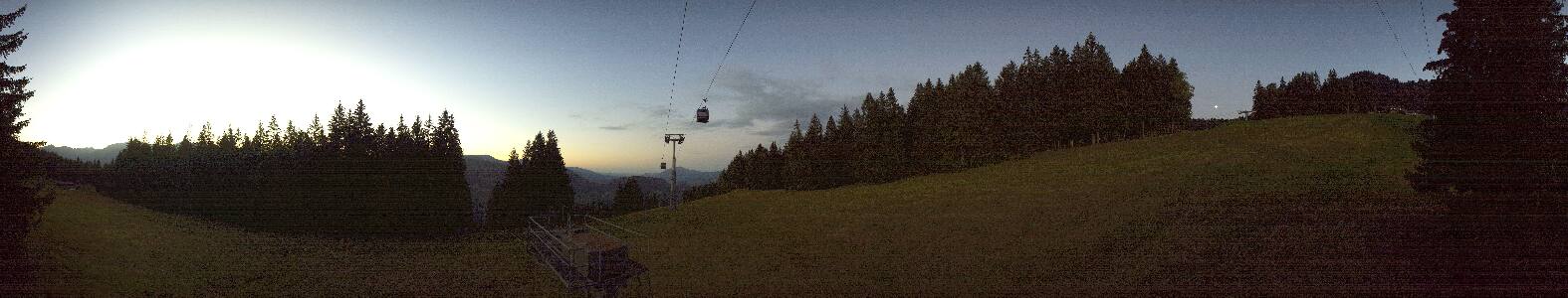 Oberstdorf Ochsenhöfle Berg snow cam captured at 22 September 2026 at 7:46 pm GMT+2