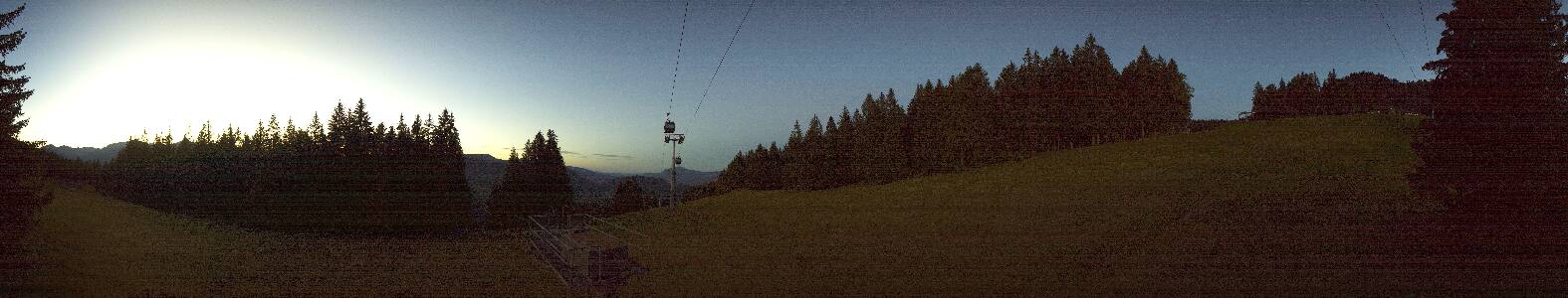 Oberstdorf Ochsenhöfle Berg snow cam captured at 27 September 2026 at 7:29 pm GMT+2