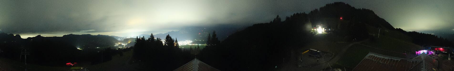 Oberstdorf Söllereck Berg snow cam captured at 17 September 2026 at 11:53 pm GMT+2