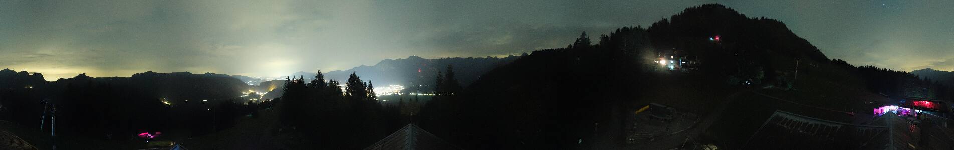 Oberstdorf Söllereck Berg snow cam captured at 4 October 2026 at 11:58 pm GMT+2