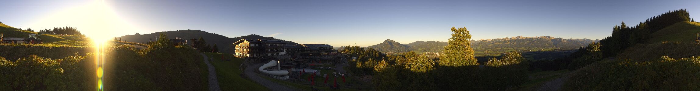 Ofterschwang Allgäuer Berghof snow cam captured at 15 September 2026 at 6:51 pm GMT+2