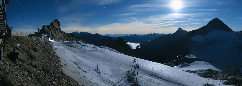Hintertuxer Gletscher Gefrorene Wand snow cam captured at 21 September 2026 at 11:54 pm GMT+2