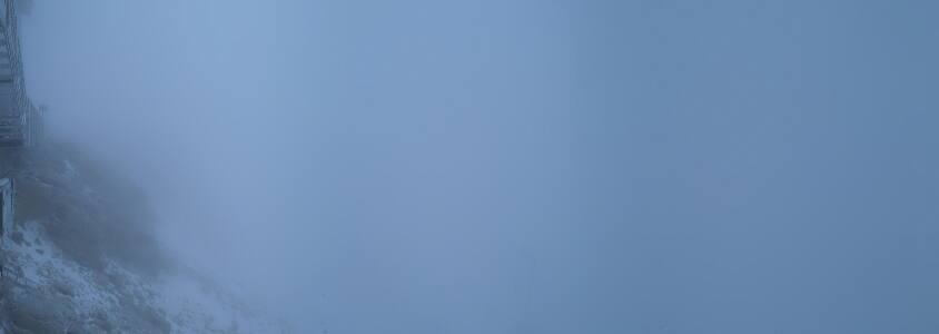 Hintertuxer Gletscher Gefrorene Wand snow cam captured at 24 September 2026 at 11:51 pm GMT+2