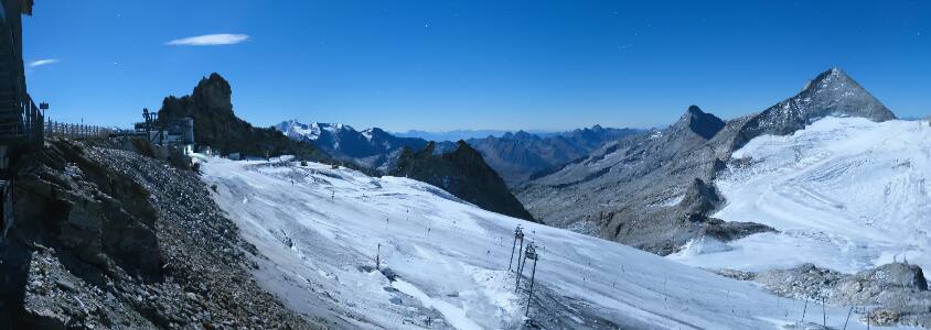 Hintertuxer Gletscher Gefrorene Wand snow cam captured at 27 September 2026 at 11:50 pm GMT+2